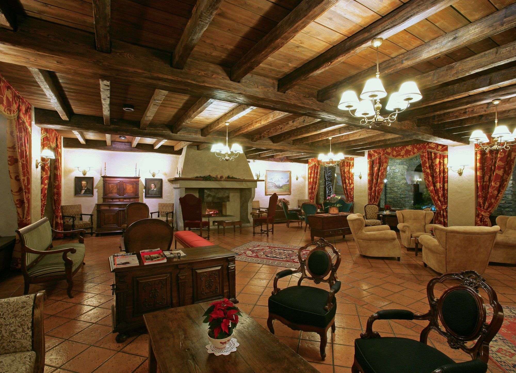 Relais Mont Blanc Hotel & Spa La Salle Interior foto