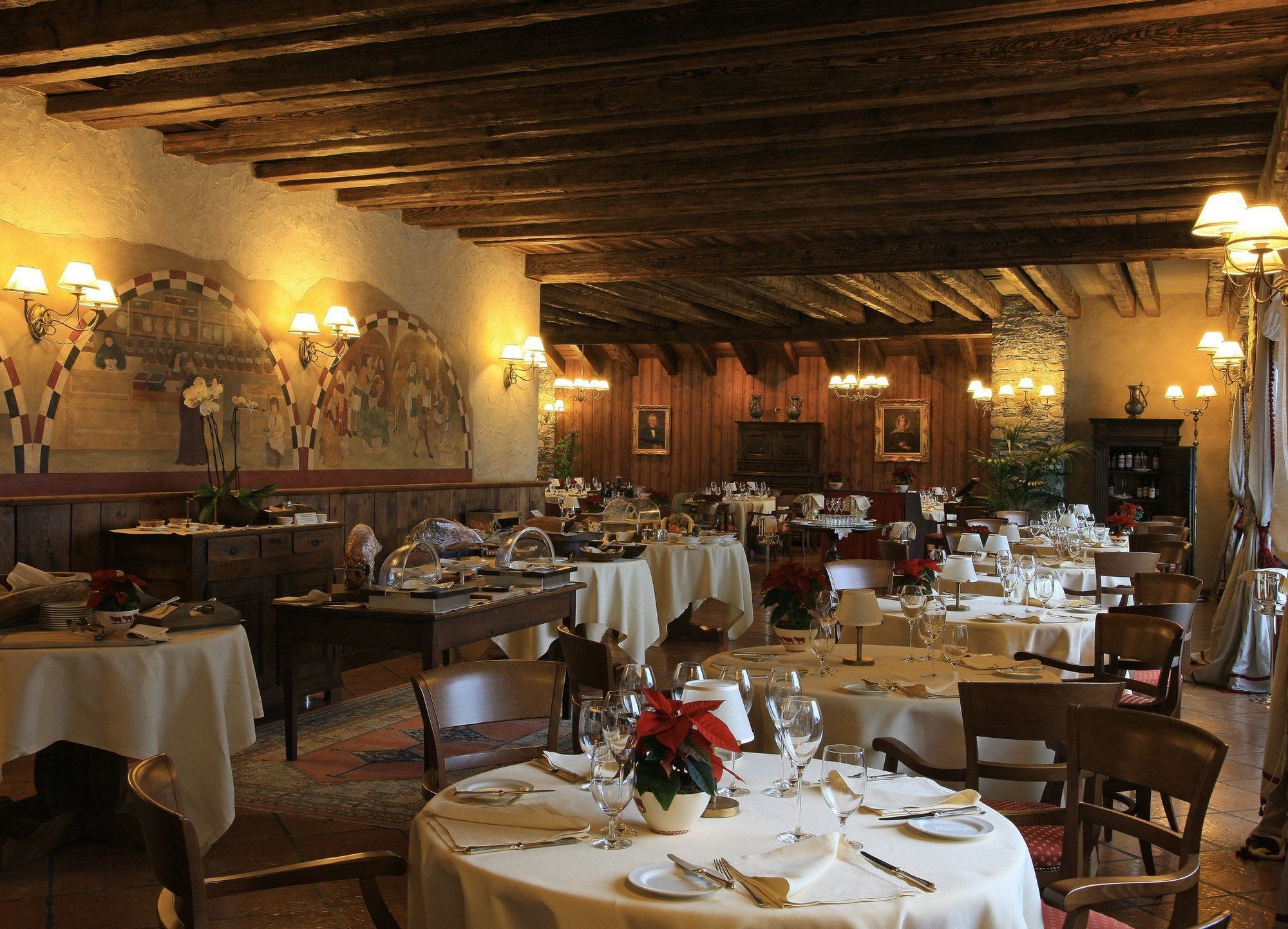 Relais Mont Blanc Hotel & Spa La Salle Restaurante foto